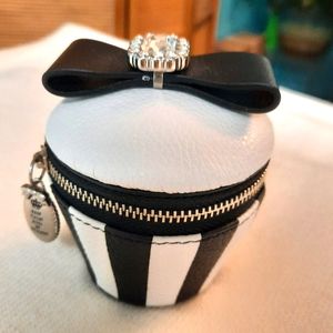 Brighton cupcake coin/jewelry case